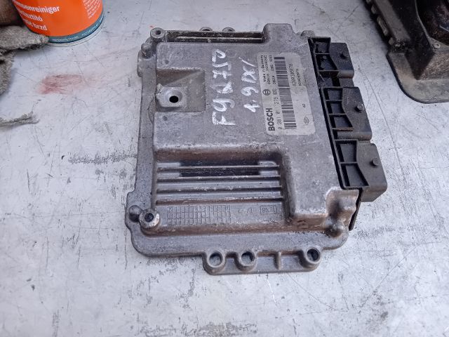 bontott RENAULT MEGANE II Motorvezérlő