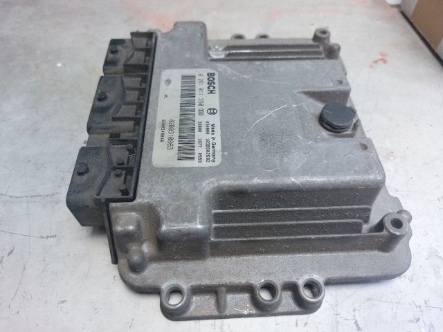 bontott RENAULT MEGANE II Motorvezérlő