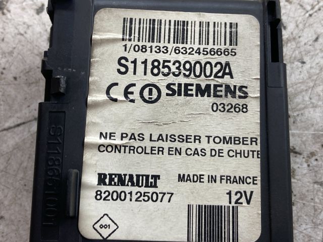 bontott RENAULT MEGANE II Motorvezérlő