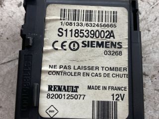 bontott RENAULT MEGANE II Motorvezérlő