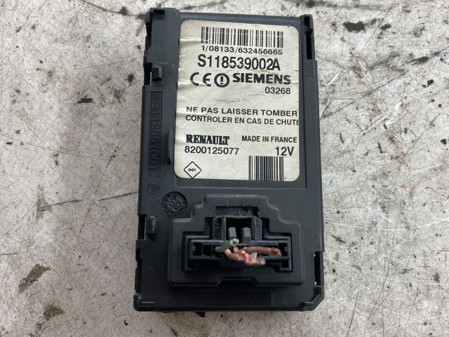 bontott RENAULT MEGANE II Motorvezérlő