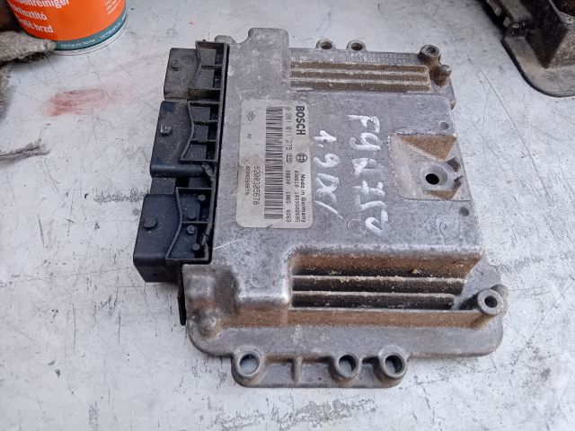 bontott RENAULT MEGANE II Motorvezérlő