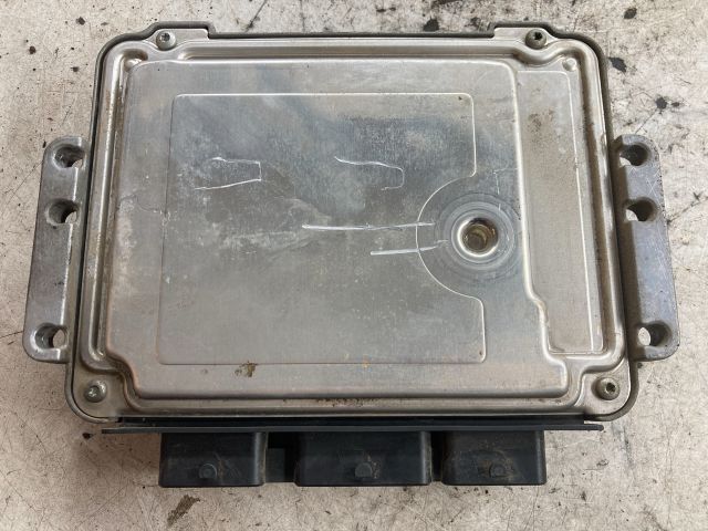 bontott RENAULT MEGANE II Motorvezérlő