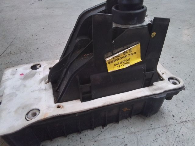 bontott RENAULT MEGANE II Váltó Kulissza