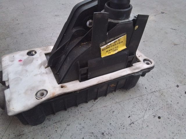 bontott RENAULT MEGANE II Váltó Kulissza