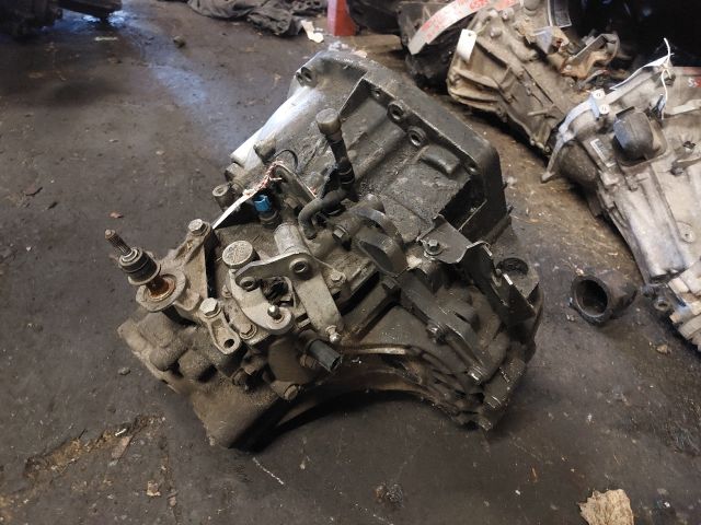 bontott RENAULT MEGANE II Váltó (Mechanikus)