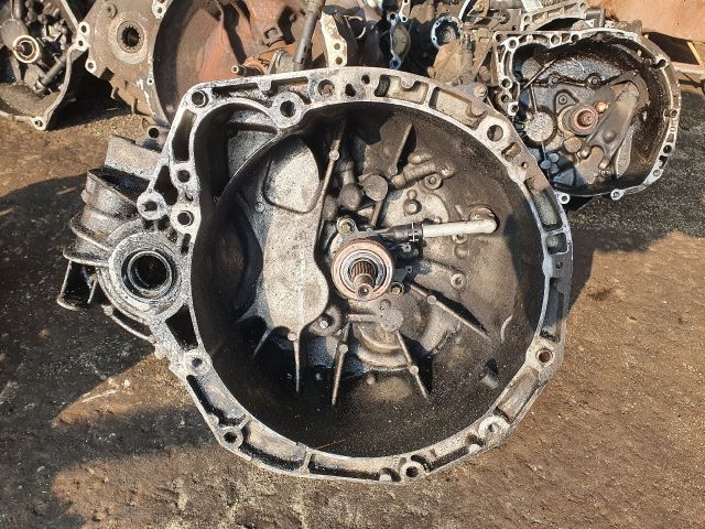 bontott RENAULT MEGANE II Váltó (Mechanikus)
