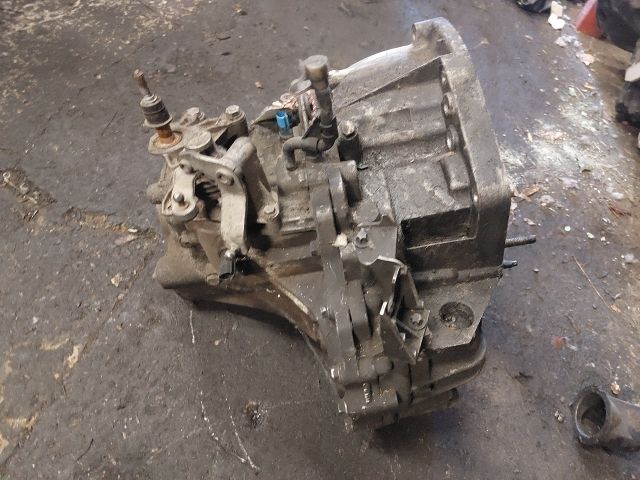 bontott RENAULT MEGANE II Váltó (Mechanikus)