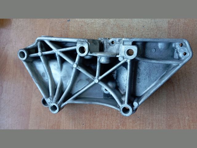 bontott RENAULT MEGANE II Generátor Tartó Bak