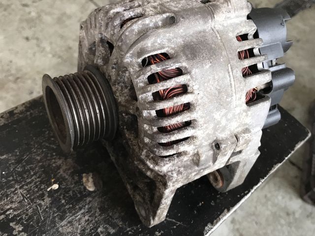 bontott RENAULT MEGANE II Generátor