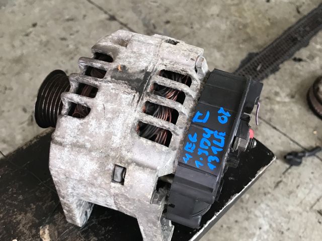 bontott RENAULT MEGANE II Generátor