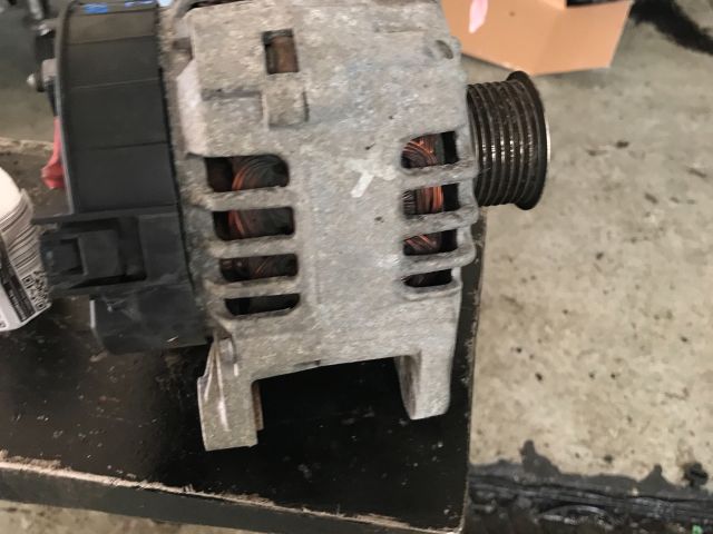 bontott RENAULT MEGANE II Generátor