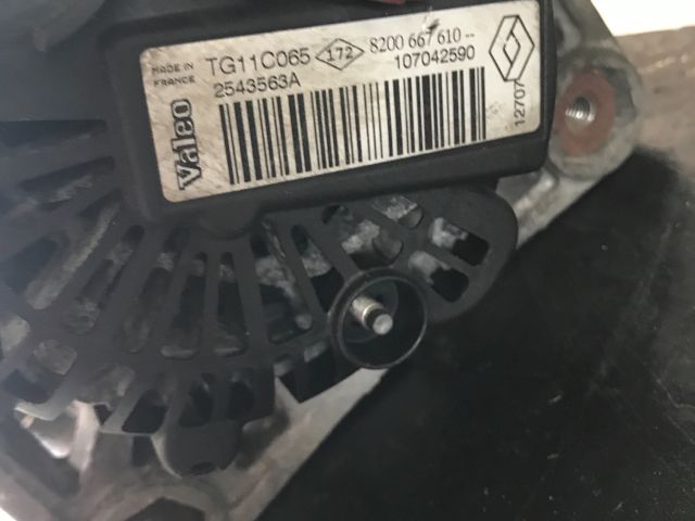 bontott RENAULT MEGANE II Generátor