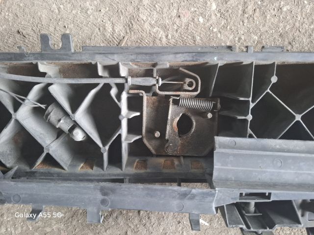 bontott RENAULT MEGANE II Homlokfal (Üres lemez)