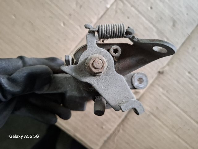 bontott RENAULT MEGANE II Jobb hátsó Féknyereg Munkahengerrel