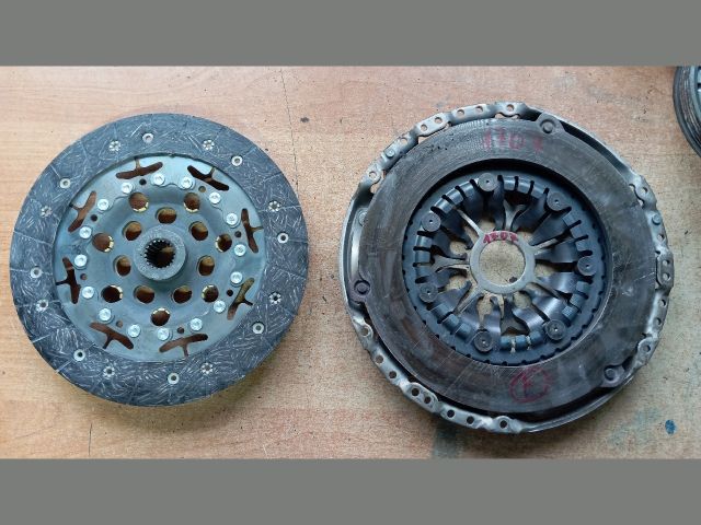 bontott RENAULT MEGANE II Kuplung Szett (Szerkezet, Tárcsa)