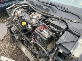 bontott RENAULT MEGANE II Motor (Fűzött blokk hengerfejjel)