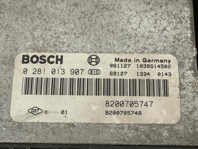 bontott RENAULT MEGANE II Motorvezérlő