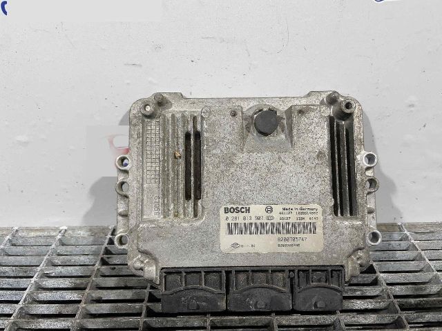 bontott RENAULT MEGANE II Motorvezérlő