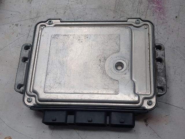 bontott RENAULT MEGANE II Motorvezérlő