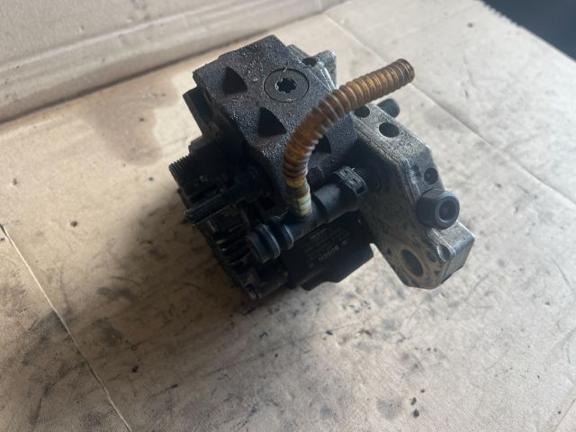 bontott RENAULT MEGANE II Nagynyomású Szivattyú