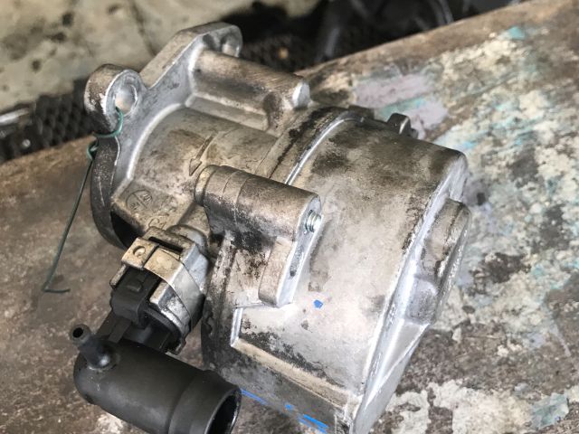 bontott RENAULT MEGANE II Vákumpumpa