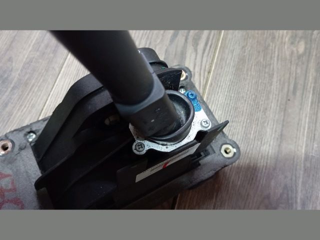 bontott RENAULT MEGANE II Váltó Kulissza