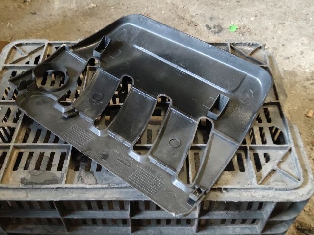 bontott RENAULT MEGANE II Felső Motorburkolat