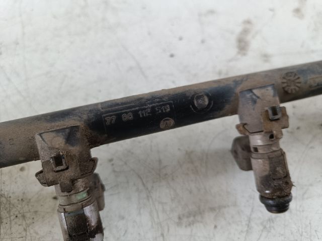 bontott RENAULT MEGANE II Porlasztó Sor / Híd