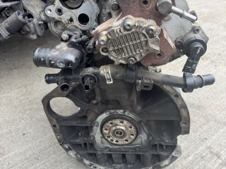 bontott RENAULT MEGANE II Motor (Fűzött blokk hengerfejjel)