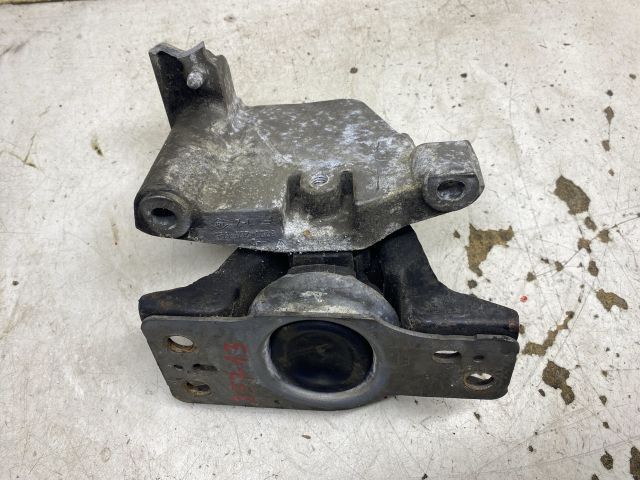 bontott RENAULT MEGANE II Motor Tartó Bak (Fém)