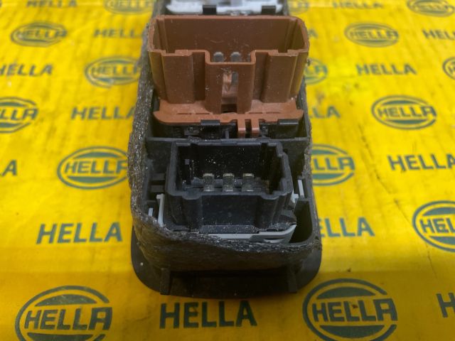 bontott RENAULT MEGANE II Ablakemelő Kapcsoló Négyes / Kettes