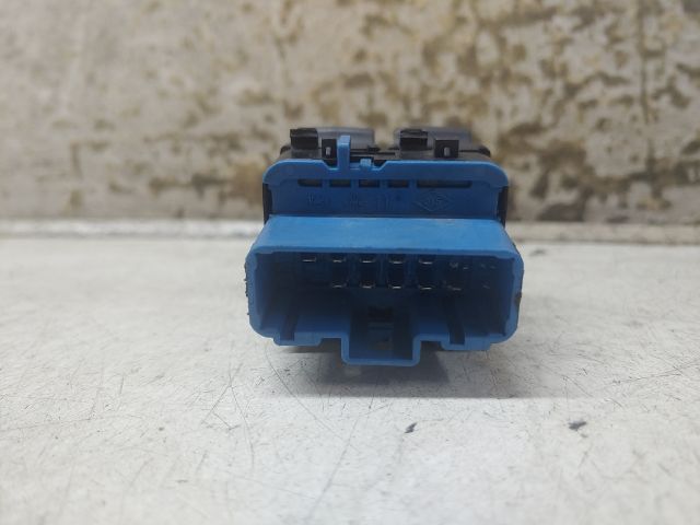 bontott RENAULT MEGANE II Ablakemelő Kapcsoló Négyes / Kettes