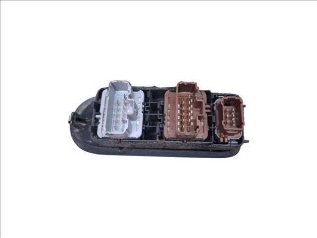 bontott RENAULT MEGANE II Ablakemelő Kapcsoló Négyes / Kettes