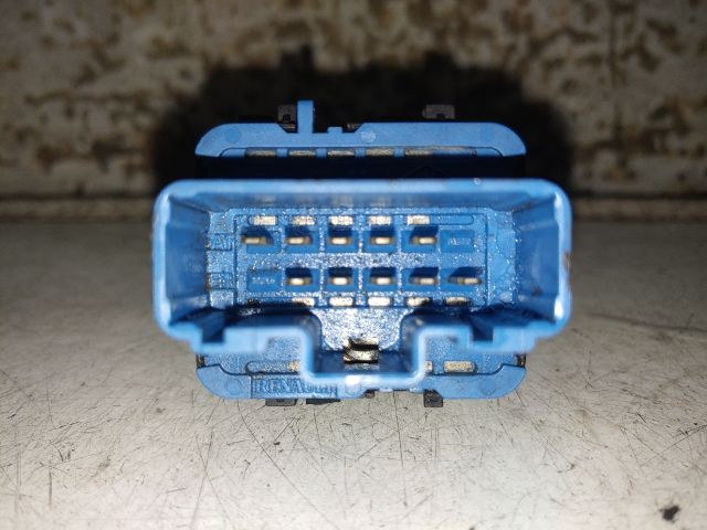 bontott RENAULT MEGANE II Ablakemelő Kapcsoló Négyes / Kettes