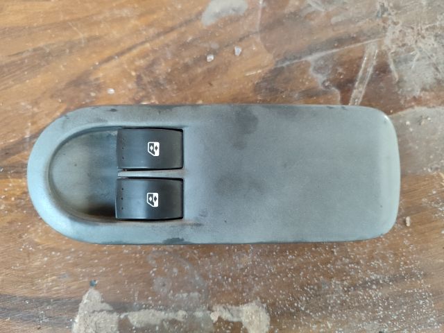 bontott RENAULT MEGANE II Ablakemelő Kapcsoló Négyes / Kettes