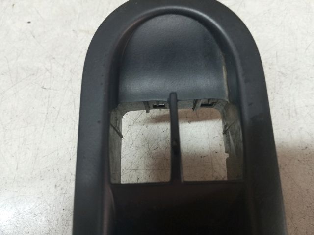 bontott RENAULT MEGANE II Ablakemelő Kapcsoló Négyes / Kettes