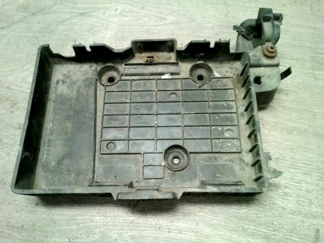 bontott RENAULT MEGANE II Akkumulátor Tartó