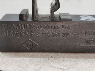 bontott RENAULT MEGANE II Antenna Erősítő