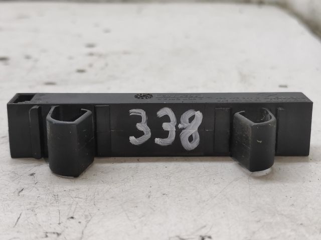 bontott RENAULT MEGANE II Antenna Erősítő