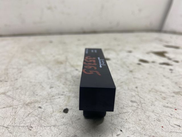 bontott RENAULT MEGANE II Antenna Erősítő