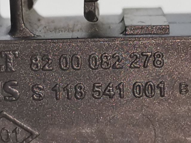 bontott RENAULT MEGANE II Antenna Erősítő