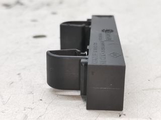 bontott RENAULT MEGANE II Antenna Erősítő