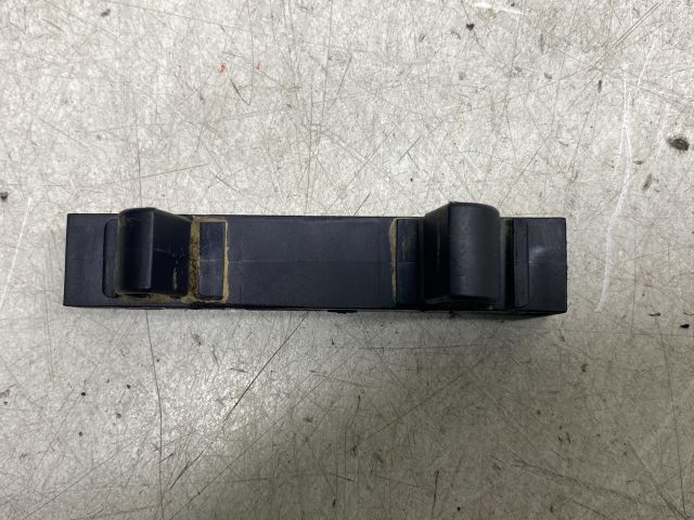 bontott RENAULT MEGANE II Antenna Erősítő