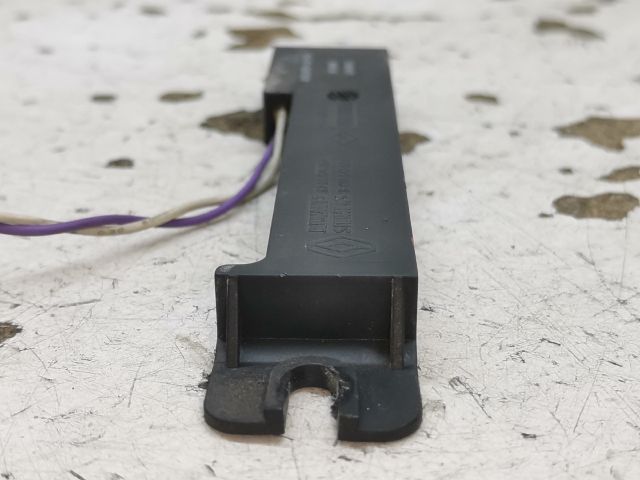 bontott RENAULT MEGANE II Antenna Erősítő