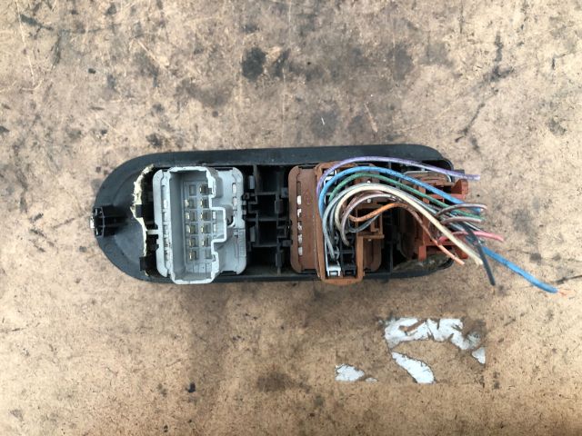 bontott RENAULT MEGANE II Bal első Ablakemelő Kapcsoló