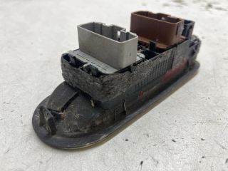 bontott RENAULT MEGANE II Bal első Ablakemelő Kapcsoló