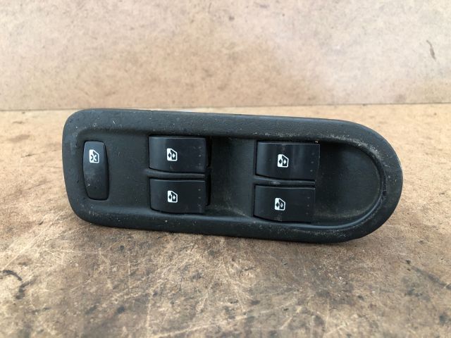 bontott RENAULT MEGANE II Bal első Ablakemelő Kapcsoló