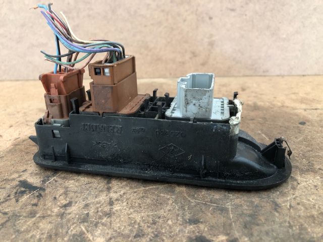 bontott RENAULT MEGANE II Bal első Ablakemelő Kapcsoló