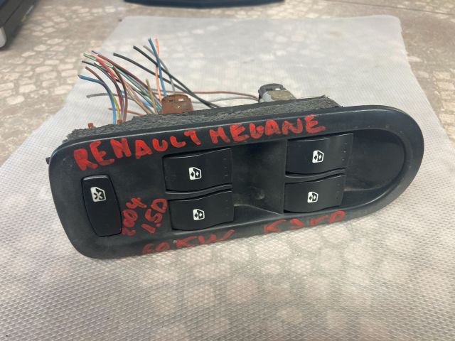 bontott RENAULT MEGANE II Bal első Ablakemelő Kapcsoló